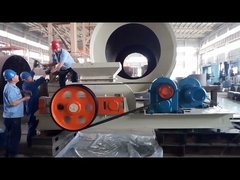 Granulador de rolos duplos de tamanho de partícula de saída uniforme φ600 8t/H